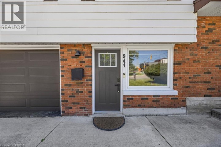 Photo 6 at 944 Concession Road, Cambridge