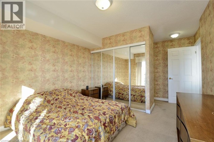 Photo 19 at 237 KING Street W 1210, Cambridge