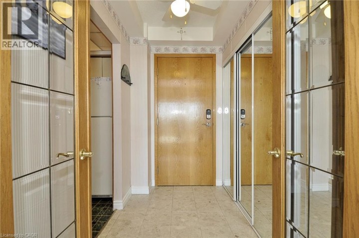 Photo 7 at 237 KING Street W 1210, Cambridge