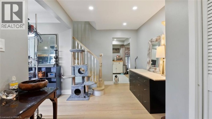 Photo 10 at 279 Cockshutt Road, Brantford