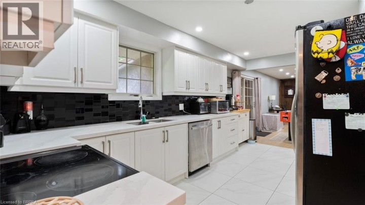 Photo 12 at 279 Cockshutt Road, Brantford