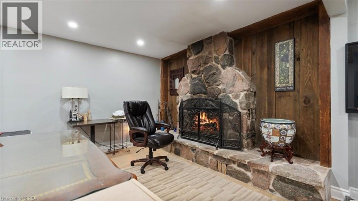 Photo 17 at 279 Cockshutt Road, Brantford