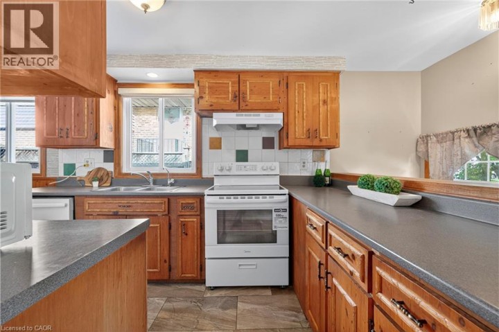 Photo 14 at 73 Northview Heights Drive, Cambridge