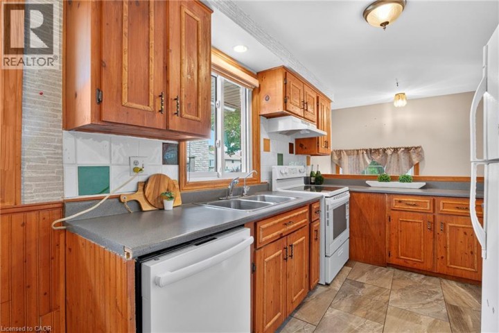 Photo 18 at 73 Northview Heights Drive, Cambridge