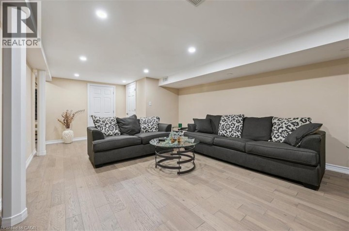 Photo 14 at 118 Glamis Road, Cambridge