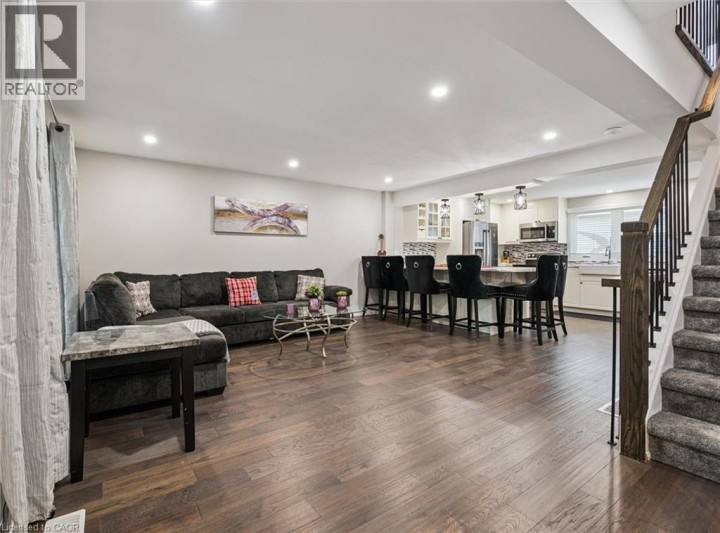 Photo 8 at 118 Glamis Road, Cambridge