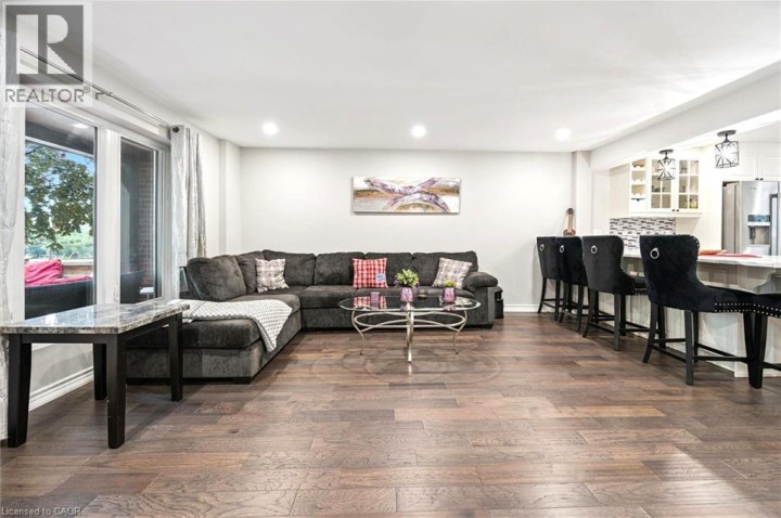 Photo 9 at 118 Glamis Road, Cambridge