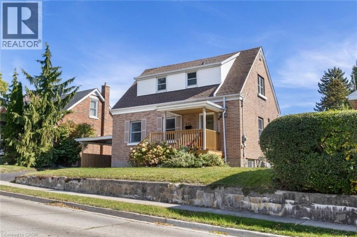 Photo 3 at 613 Lowther Street S, Cambridge