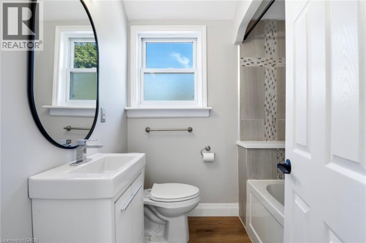 Photo 24 at 613 Lowther Street S, Cambridge