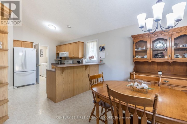 Photo 5 at 18 - 20 Windemere Place, St. Thomas