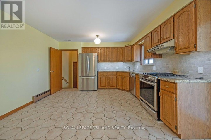 Photo 11 at 66 Park Avenue, St. Thomas