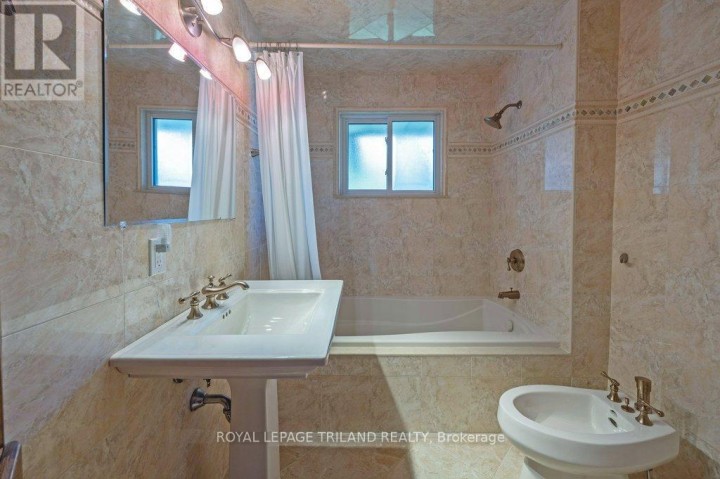 Photo 20 at 66 Park Avenue, St. Thomas