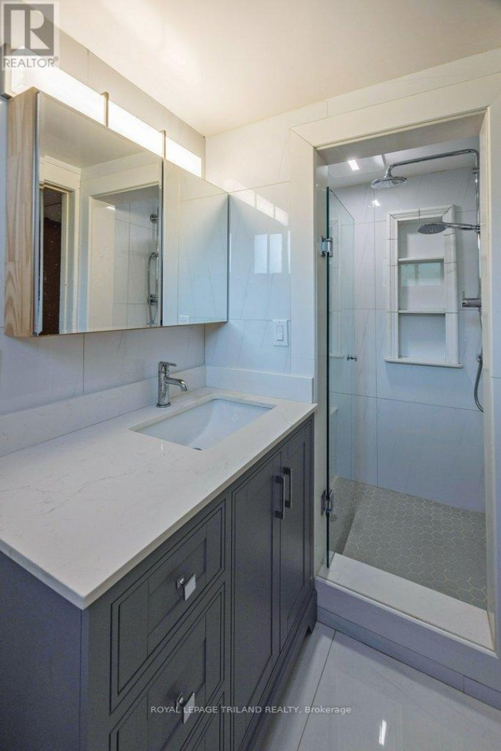 Photo 33 at 66 Park Avenue, St. Thomas