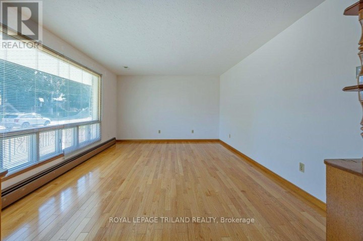 Photo 7 at 66 Park Avenue, St. Thomas