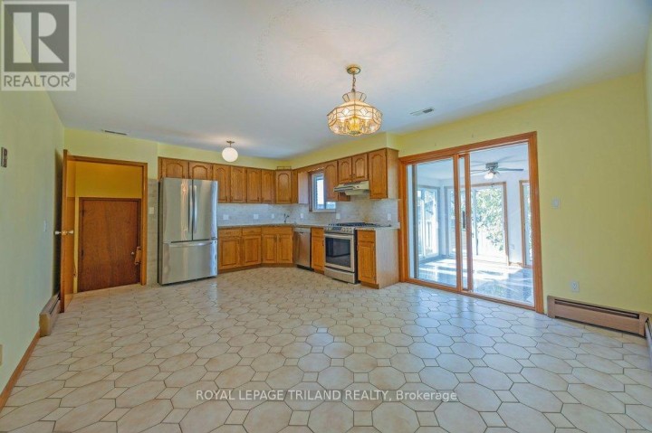 Photo 9 at 66 Park Avenue, St. Thomas