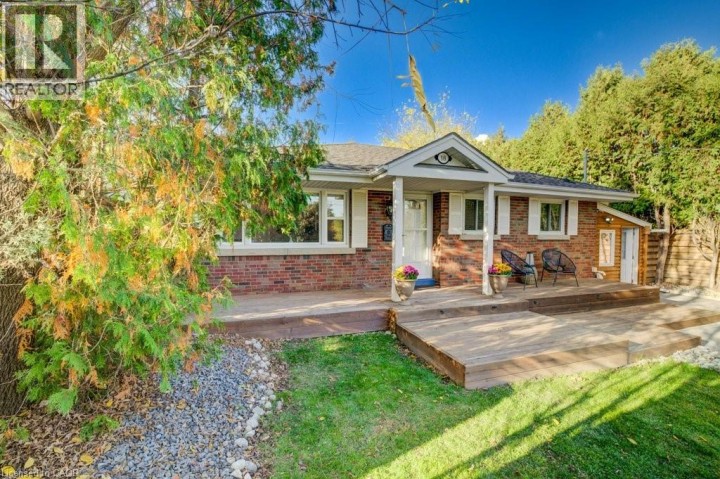 Photo 3 at 18 Hilltop Drive, Cambridge