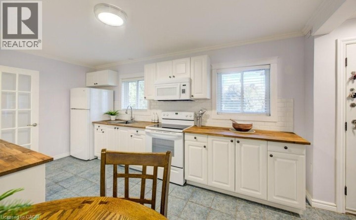 Photo 9 at 18 Hilltop Drive, Cambridge