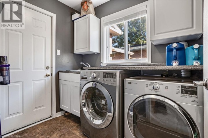 Photo 22 at 795 Saginaw Parkway, Cambridge