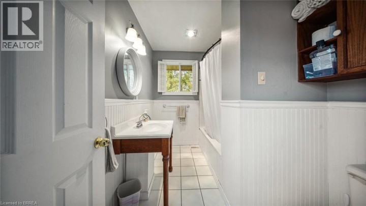 Photo 19 at 5 Kinnard Road, Brantford