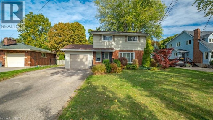 Photo 2 at 5 Kinnard Road, Brantford