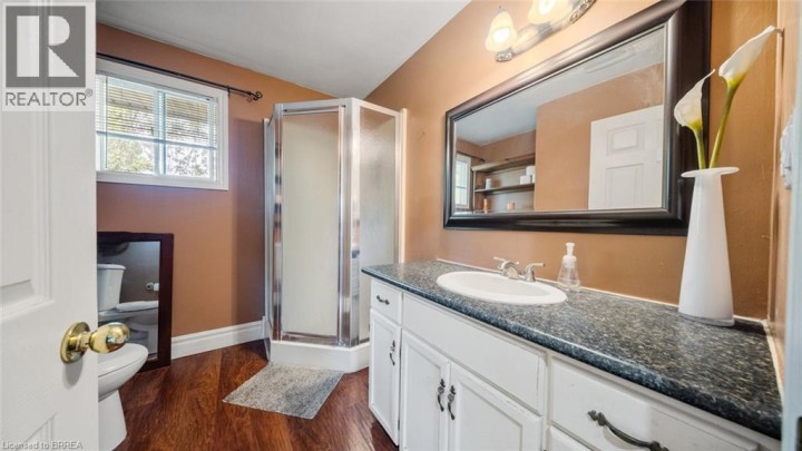 Photo 23 at 5 Kinnard Road, Brantford