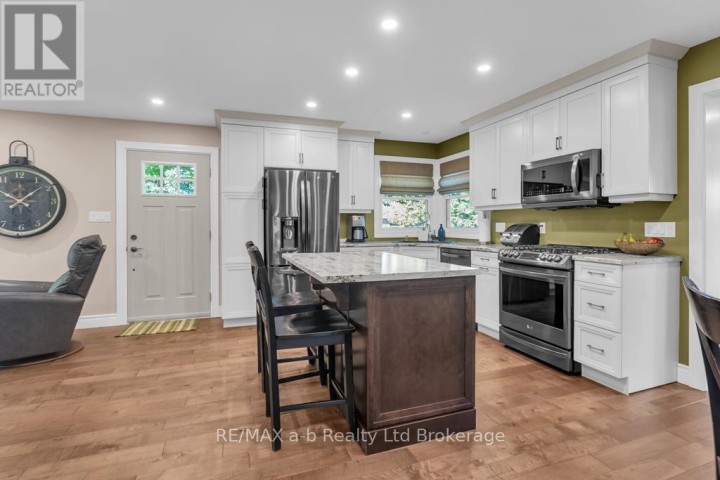 Photo 13 at 16 Charlotte Avenue, Tillsonburg Photo 13 at 16 Charlotte Avenue, Tillsonburg