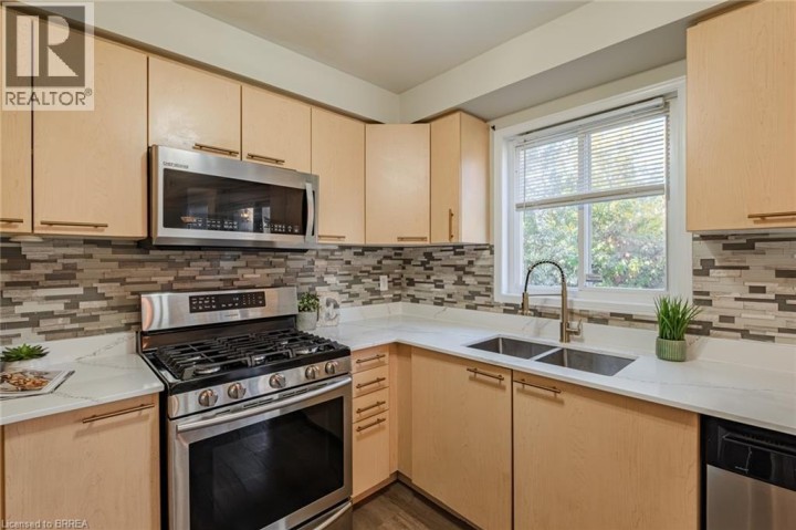 Photo 17 at 190 Osborn Avenue, Brantford