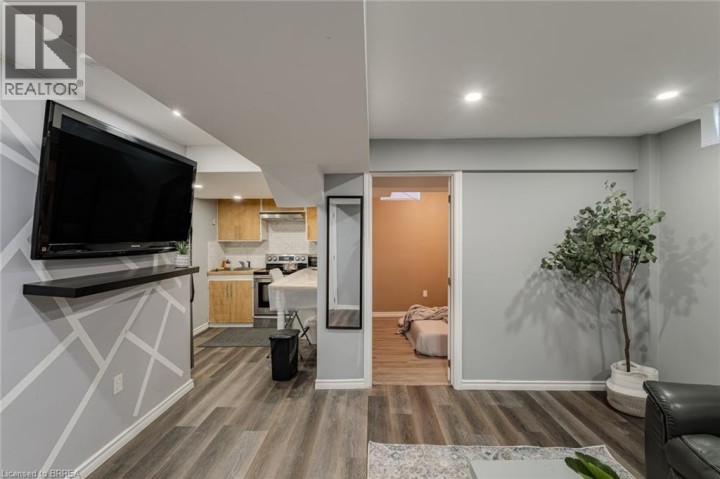 Photo 31 at 190 Osborn Avenue, Brantford