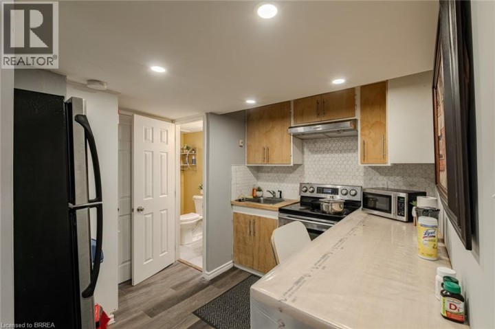 Photo 34 at 190 Osborn Avenue, Brantford