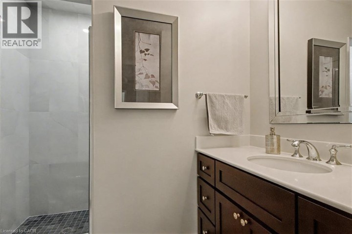 Photo 10 at 71 BEASLEY Crescent 16, Cambridge