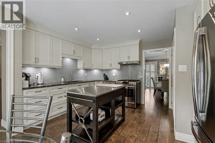 Photo 13 at 71 BEASLEY Crescent 16, Cambridge