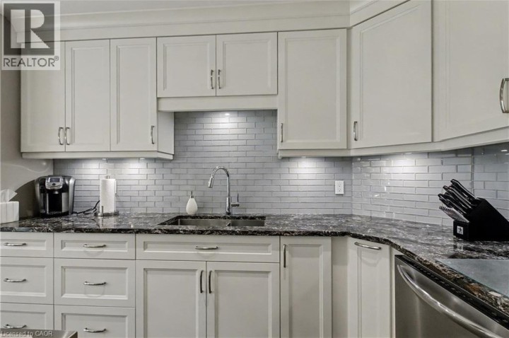 Photo 15 at 71 BEASLEY Crescent 16, Cambridge