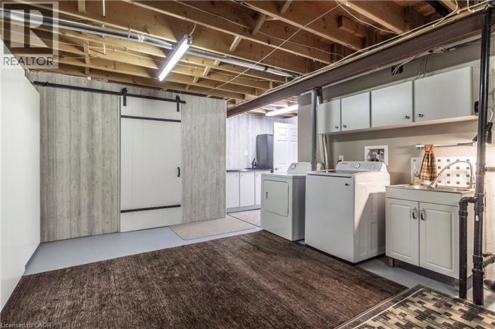 Photo 34 at 71 BEASLEY Crescent 16, Cambridge