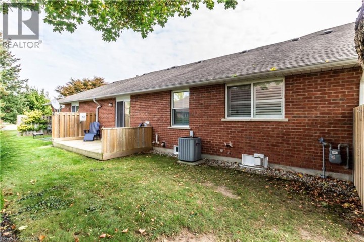 Photo 38 at 71 BEASLEY Crescent 16, Cambridge