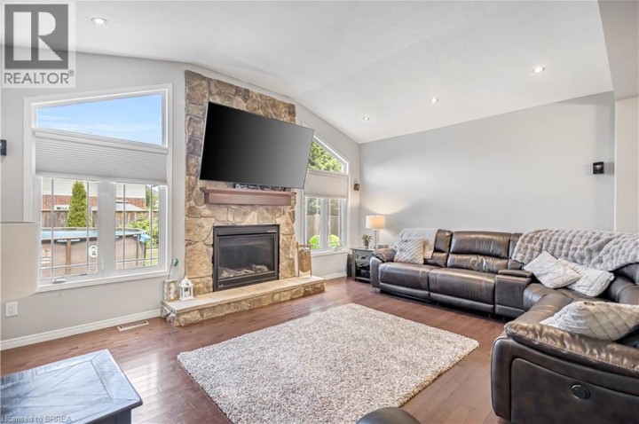 Photo 13 at 36 Mcqueen Drive, Innerkip, Woodstock Photo 13 at 36 Mcqueen Drive, Innerkip, Woodstock