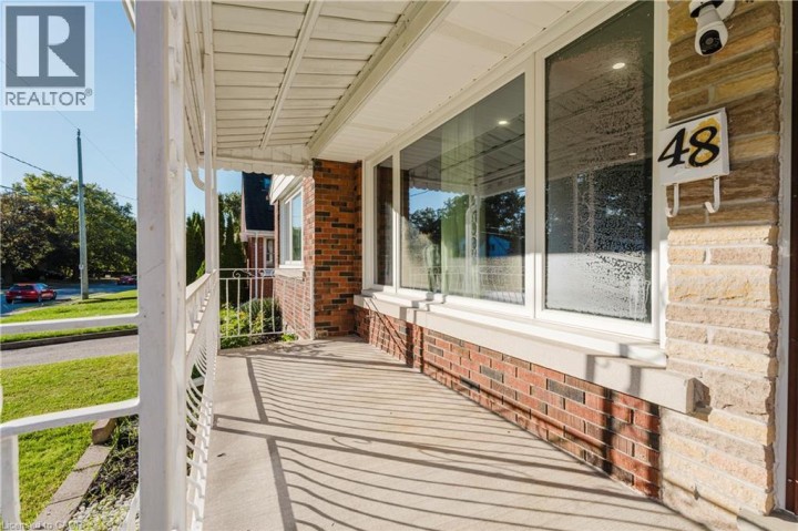 Photo 2 at 48 Christopher Drive, Cambridge