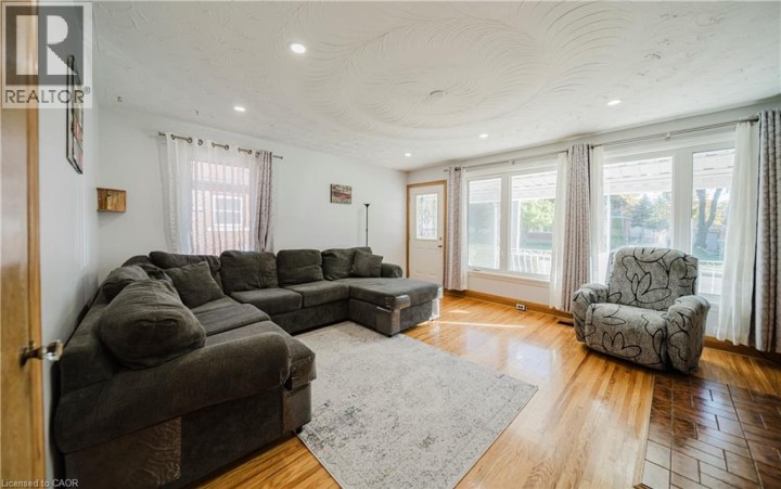 Photo 4 at 48 Christopher Drive, Cambridge