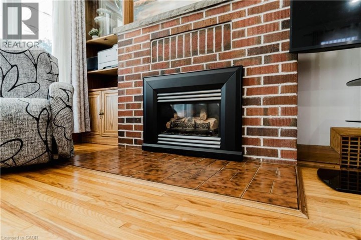 Photo 6 at 48 Christopher Drive, Cambridge