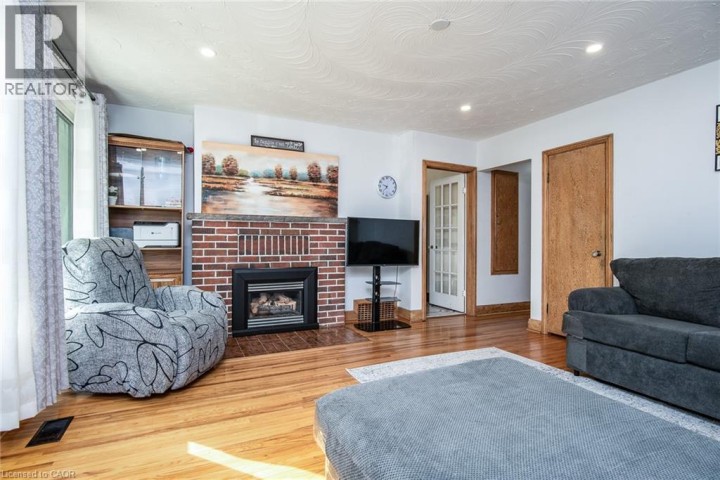 Photo 7 at 48 Christopher Drive, Cambridge