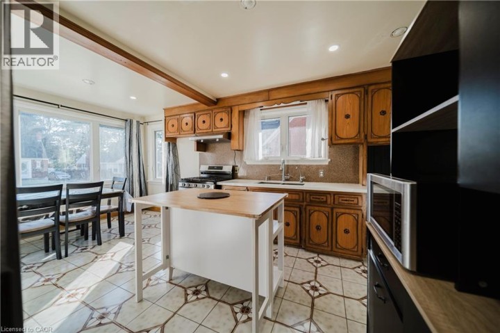 Photo 8 at 48 Christopher Drive, Cambridge