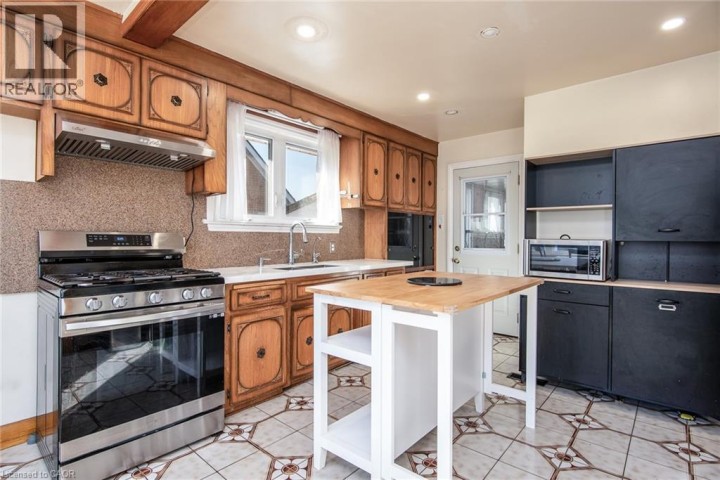 Photo 9 at 48 Christopher Drive, Cambridge