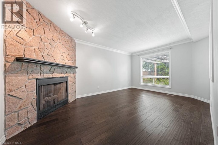 Photo 16 at 163 Glenvalley Drive, Cambridge