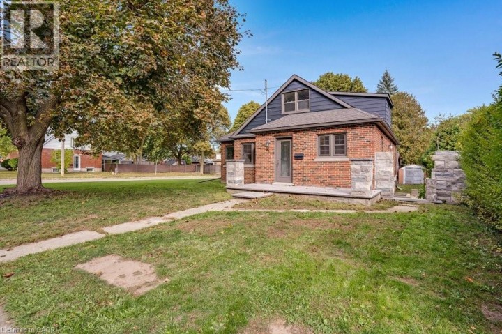 Photo 3 at 43 Dudhope Avenue, Cambridge