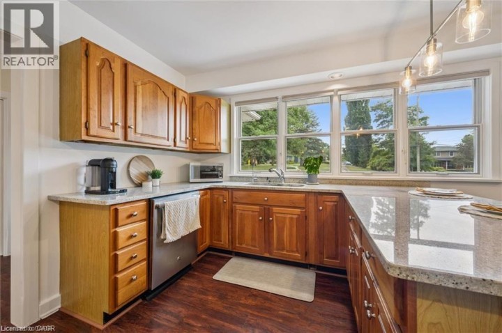 Photo 15 at 120 Riverbank Drive, Cambridge