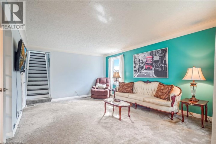 Photo 6 at 22 Wayne Drive, Brantford