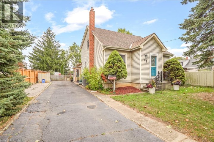 Photo 1 at 22 Wayne Drive, Brantford