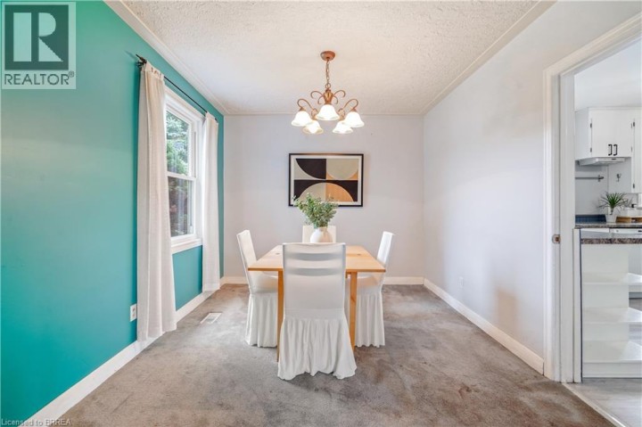 Photo 9 at 22 Wayne Drive, Brantford