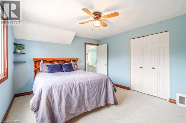 Photo 26 at 22 Wayne Drive, Brantford