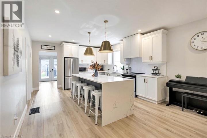 Photo 10 at 197 Grand Street, Brantford