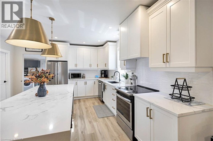 Photo 12 at 197 Grand Street, Brantford